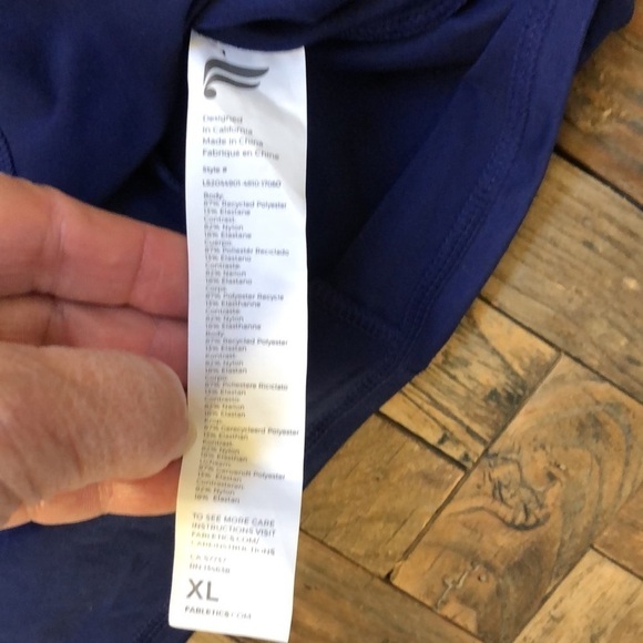 Fabletics Phoenix Navy Long Sleeve Activewear. Size XL - Picture 9 of 12